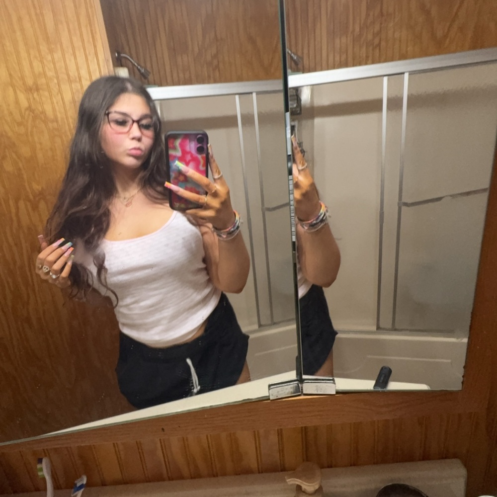 Meet your Posher, Willow